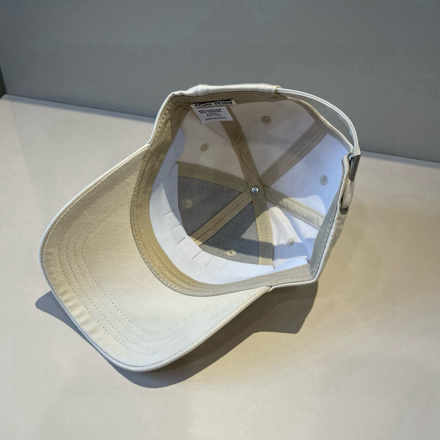  谬谬miumiu 原单春夏新款棒球帽，正品开模订制，原版做工细致质量超赞！