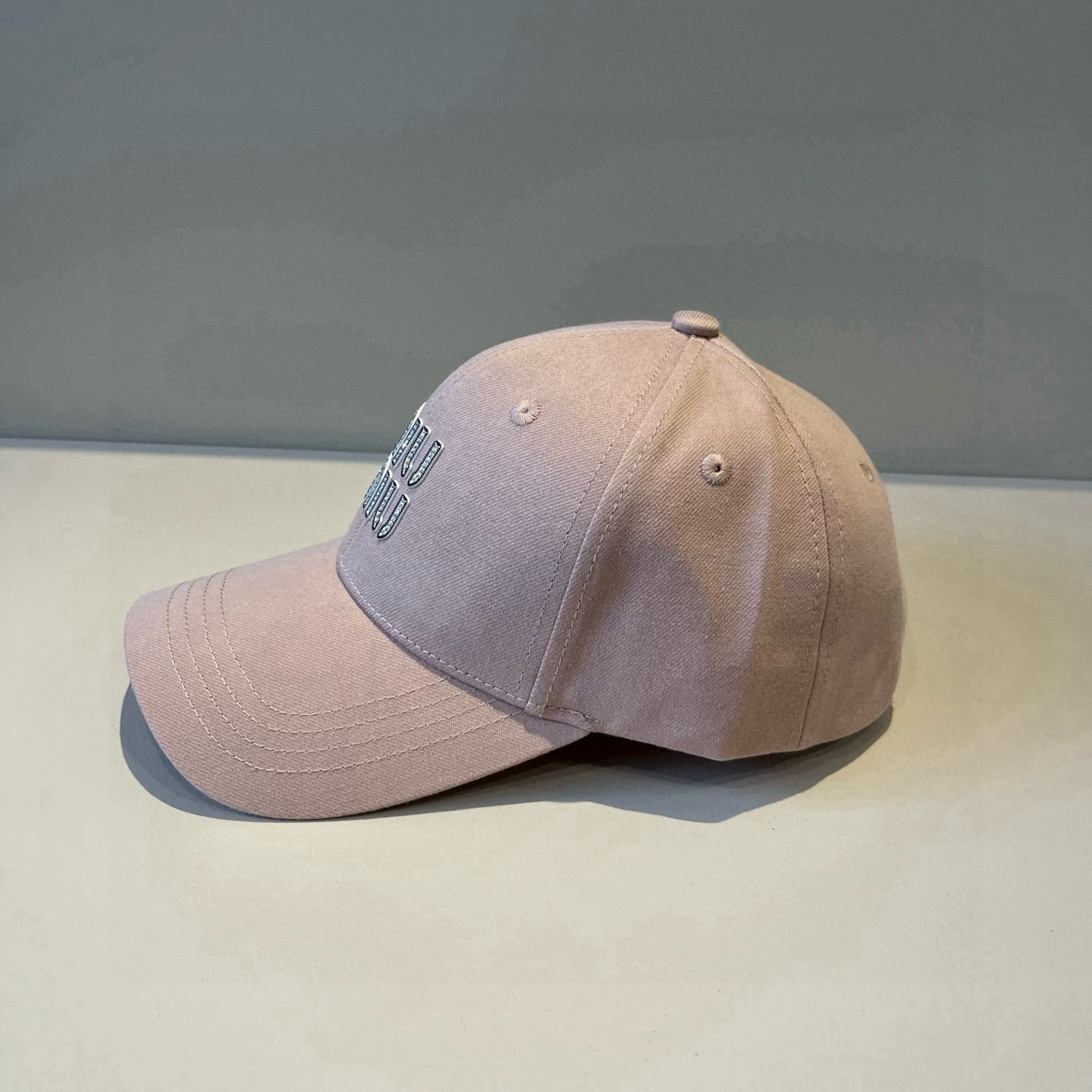  谬谬miumiu 原单春夏新款棒球帽，正品开模订制，原版做工细致质量超赞！