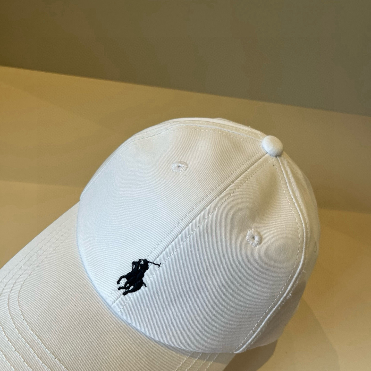  保罗🧢官网新品，棒球帽，原单品质火爆来袭 。🎩 工艺非常精美 高档大气上档次！低调奢华，方便携带！跑量