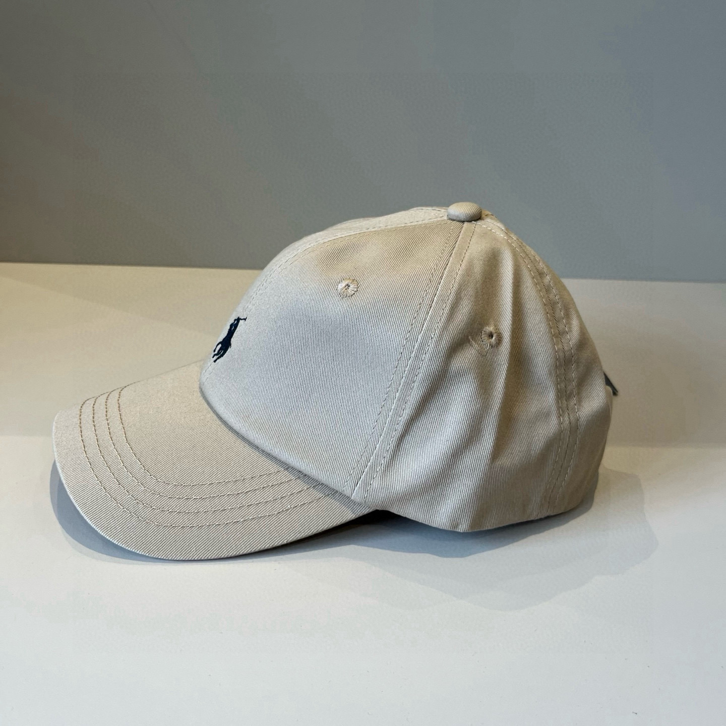  保罗🧢官网新品，棒球帽，原单品质火爆来袭 。🎩 工艺非常精美 高档大气上档次！低调奢华，方便携带！跑量