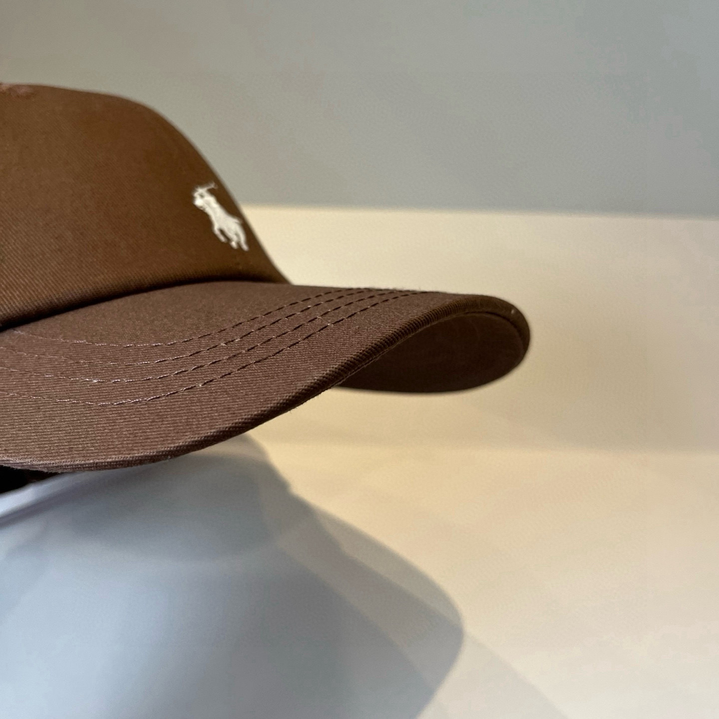  保罗🧢官网新品，棒球帽，原单品质火爆来袭 。🎩 工艺非常精美 高档大气上档次！低调奢华，方便携带！跑量