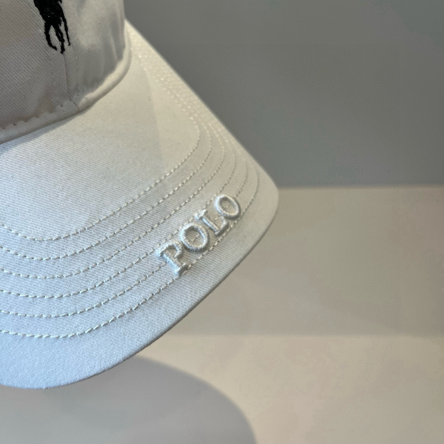  保罗🧢官网新品，棒球帽，原单品质火爆来袭 。🎩 工艺非常精美 高档大气上档次！低调奢华，方便携带！跑量