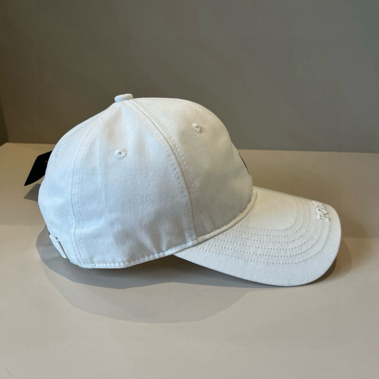  保罗🧢官网新品，棒球帽，原单品质火爆来袭 。🎩 工艺非常精美 高档大气上档次！低调奢华，方便携带！跑量
