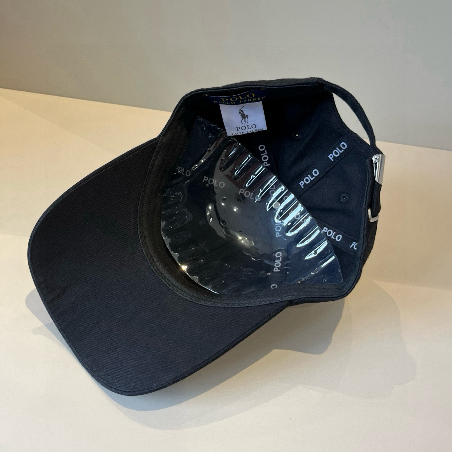  保罗🧢官网新品，棒球帽，原单品质火爆来袭 。🎩 工艺非常精美 高档大气上档次！低调奢华，方便携带！跑量