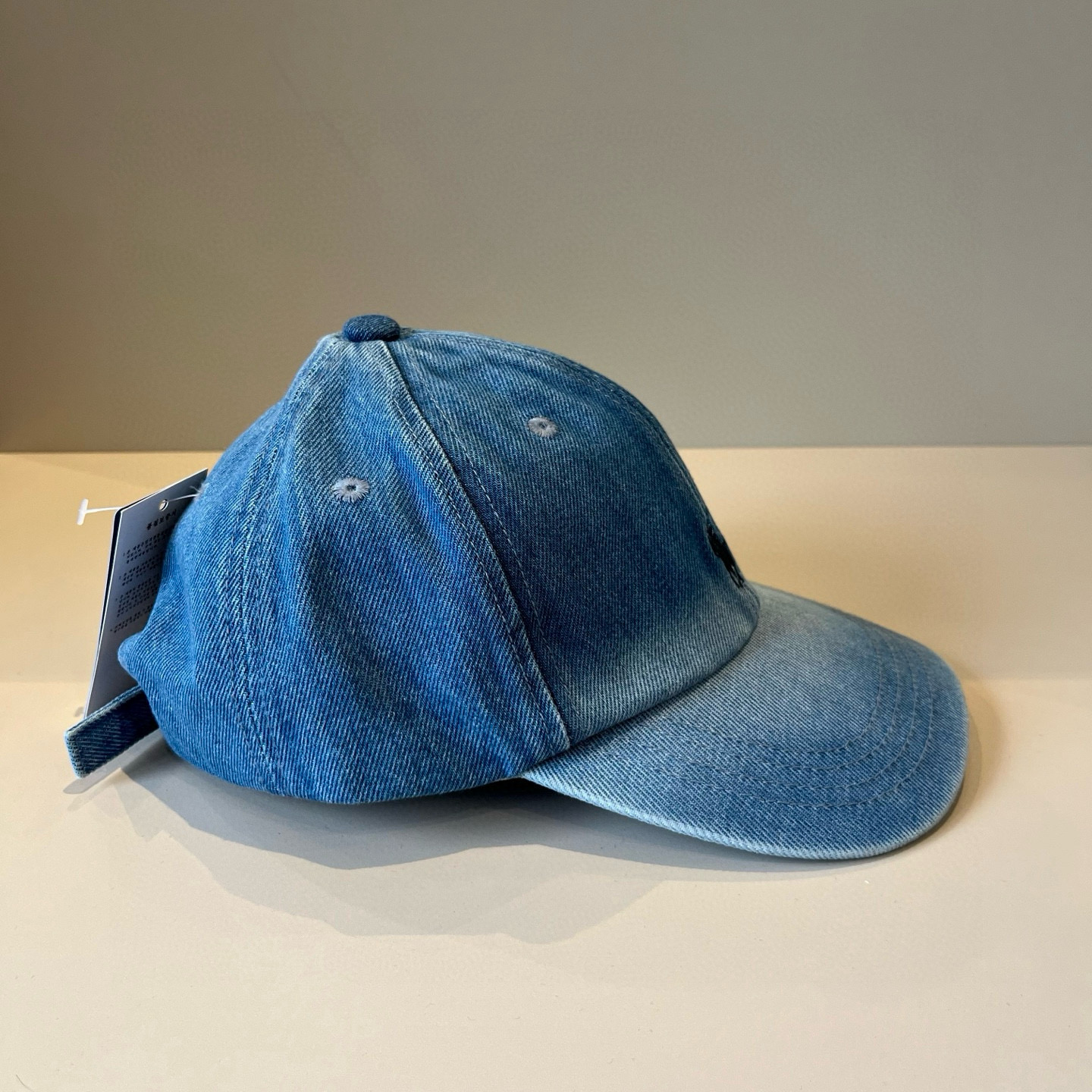  保罗🧢官网新品，棒球帽，原单品质火爆来袭 。🎩 工艺非常精美 高档大气上档次！低调奢华，方便携带！跑量