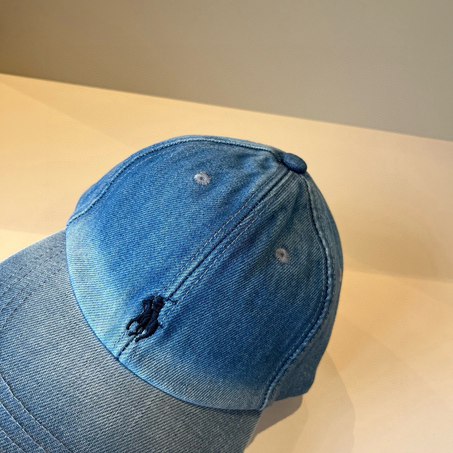  保罗🧢官网新品，棒球帽，原单品质火爆来袭 。🎩 工艺非常精美 高档大气上档次！低调奢华，方便携带！跑量