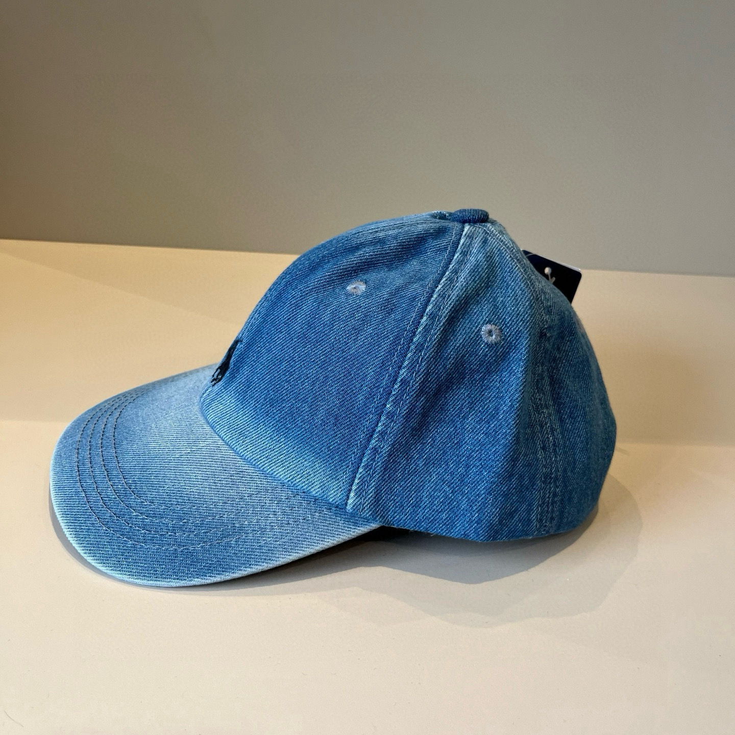  保罗🧢官网新品，棒球帽，原单品质火爆来袭 。🎩 工艺非常精美 高档大气上档次！低调奢华，方便携带！跑量