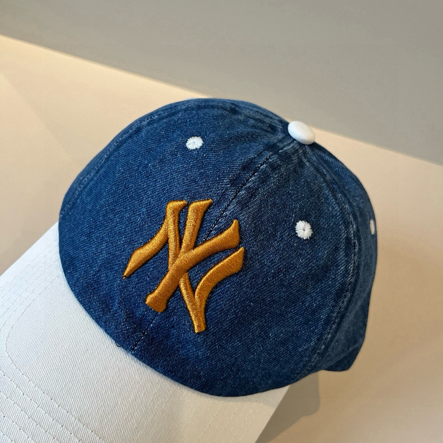  新品ꫛꫀꪝ ❥——❤专柜品质，细节就是完美
MLB拼接新款 官网步上新Ny🧢，代购版本 质量看细节好！