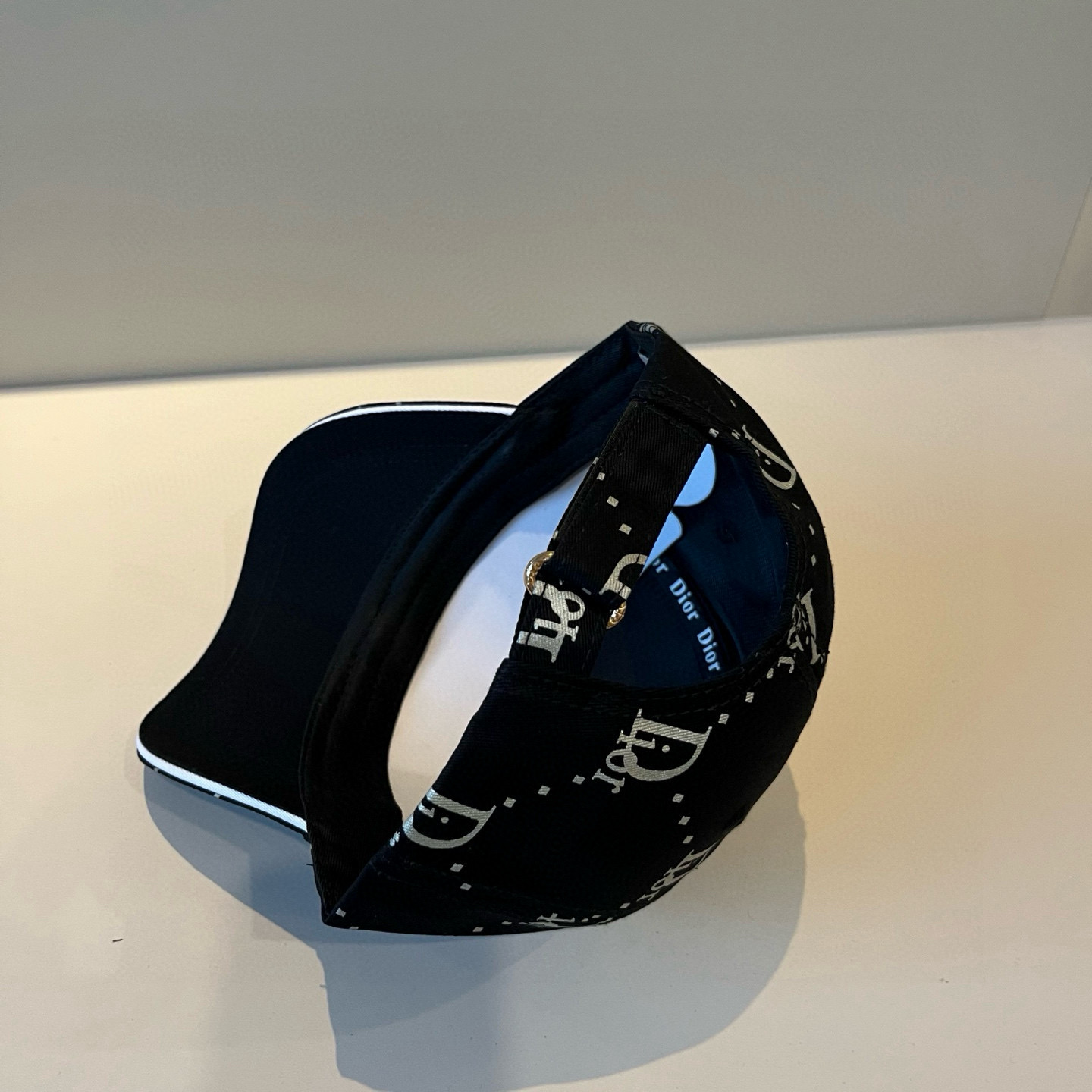 【DIOR迪奥】新款走量简约棒球帽🧢，新款出货，大牌款超好搭配，赶紧入手！