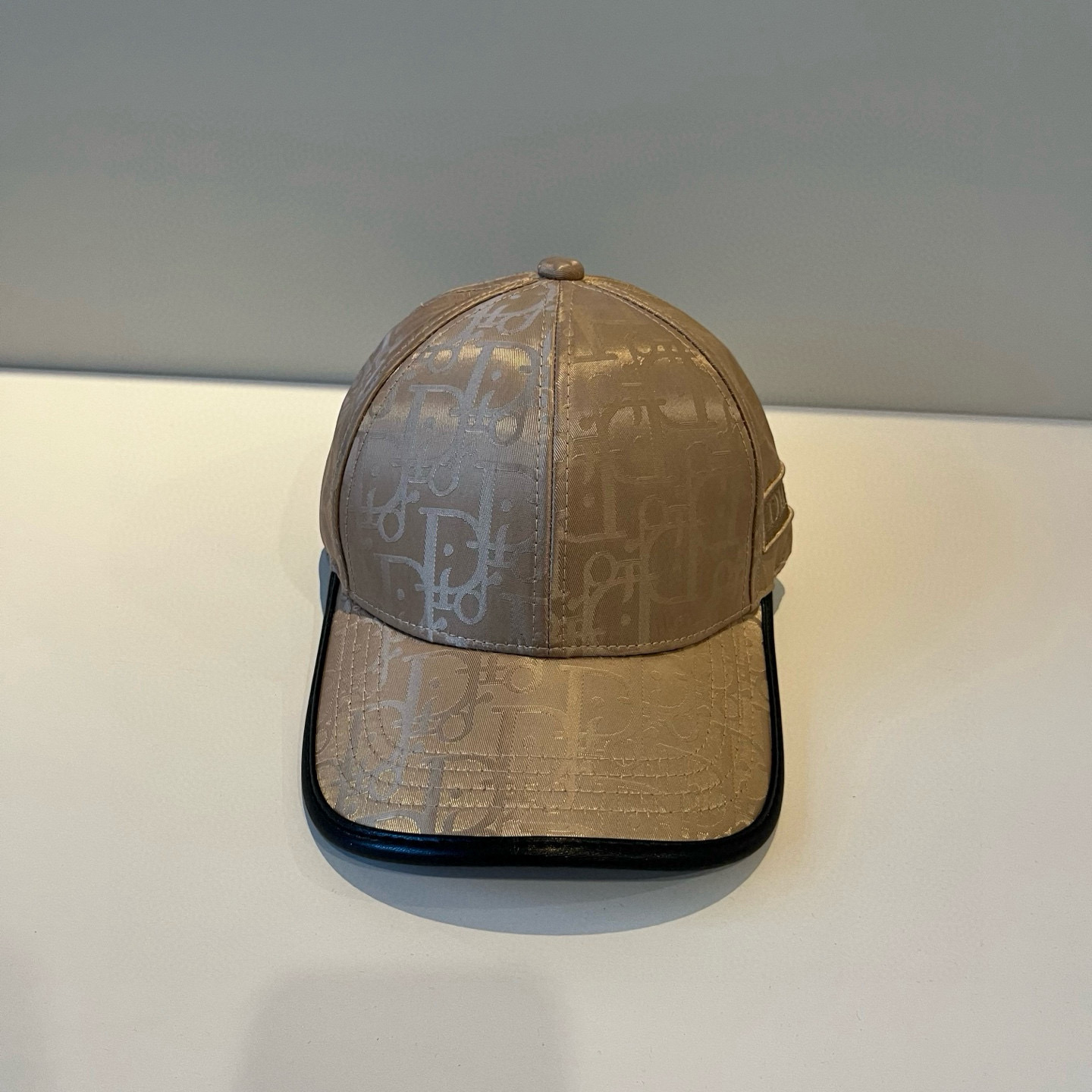 【DIOR迪奥】新款走量简约棒球帽🧢，新款出货，大牌款超好搭配，赶紧入手！