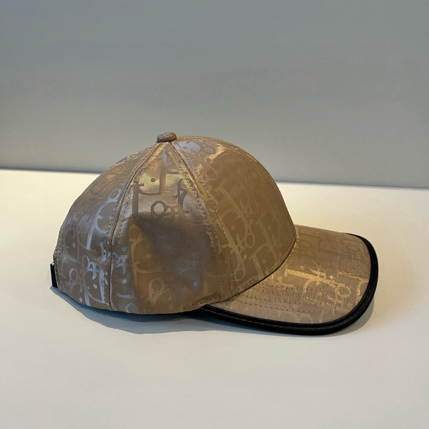 【DIOR迪奥】新款走量简约棒球帽🧢，新款出货，大牌款超好搭配，赶紧入手！