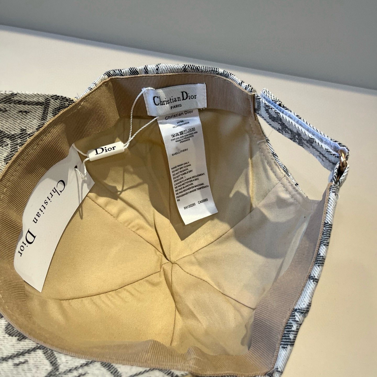 【DIOR迪奥】新款走量简约棒球帽🧢，新款出货，大牌款超好搭配，赶紧入手！