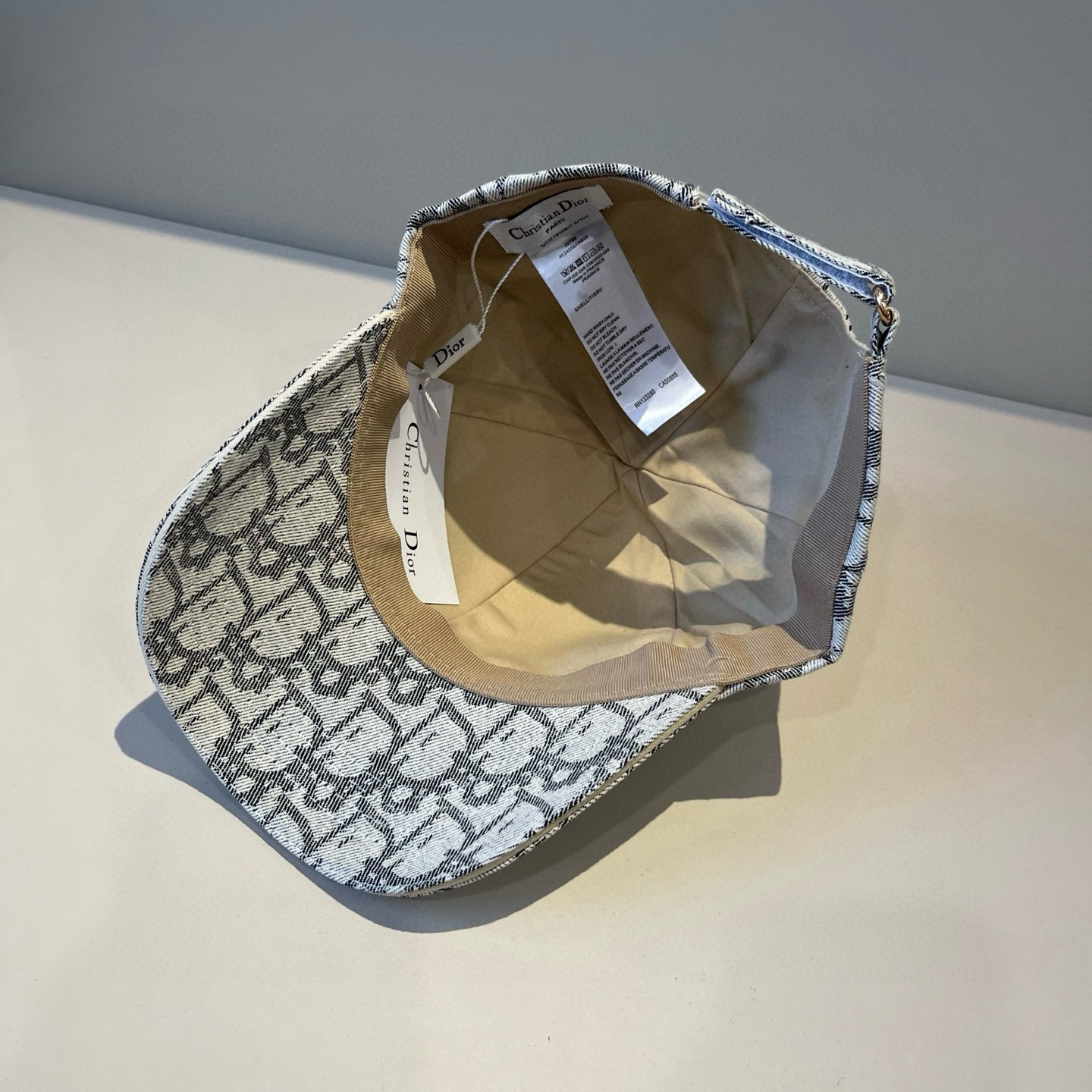 【DIOR迪奥】新款走量简约棒球帽🧢，新款出货，大牌款超好搭配，赶紧入手！