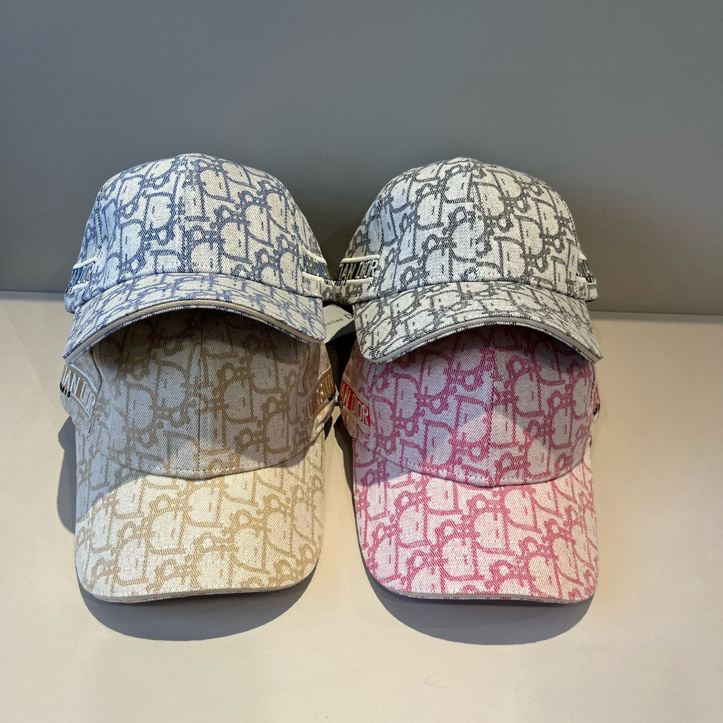 【DIOR迪奥】新款走量简约棒球帽🧢，新款出货，大牌款超好搭配，赶紧入手！