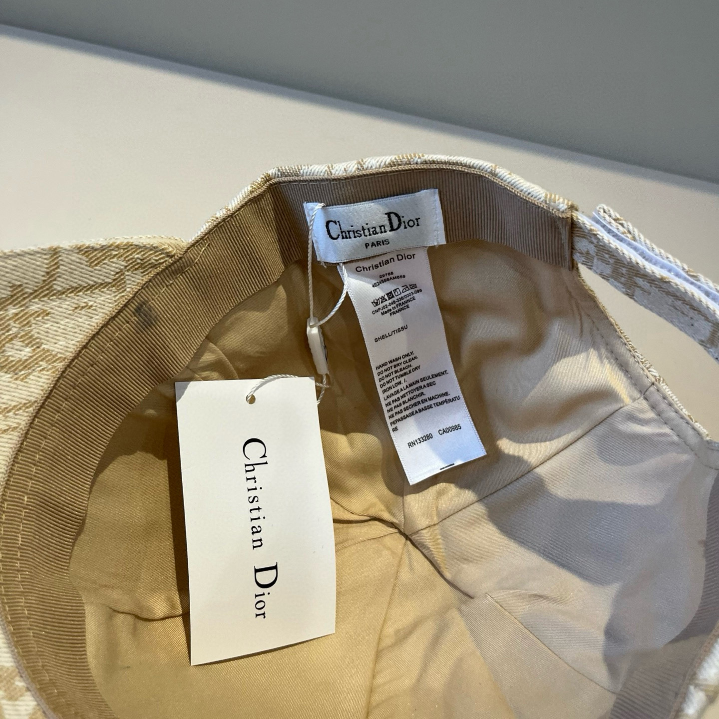 【DIOR迪奥】新款走量简约棒球帽🧢，新款出货，大牌款超好搭配，赶紧入手！