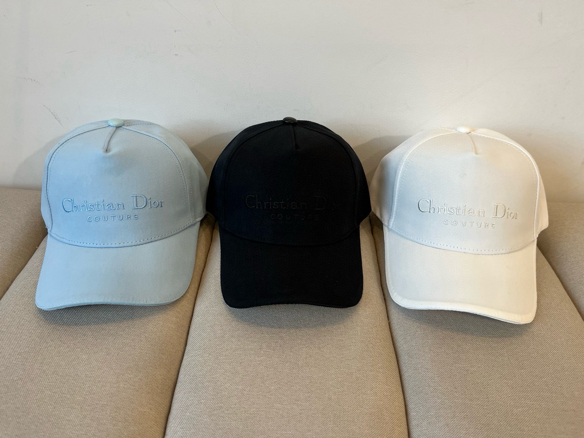 【DIOR迪奥】新款走量简约棒球帽🧢，新款出货，大牌款超好搭配，赶紧入手！