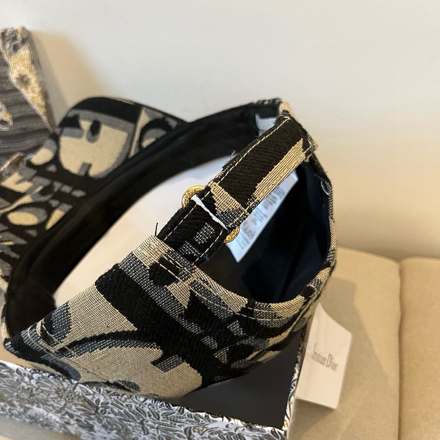 【DIOR迪奥】新款走量简约棒球帽🧢，新款出货，大牌款超好搭配，赶紧入手！