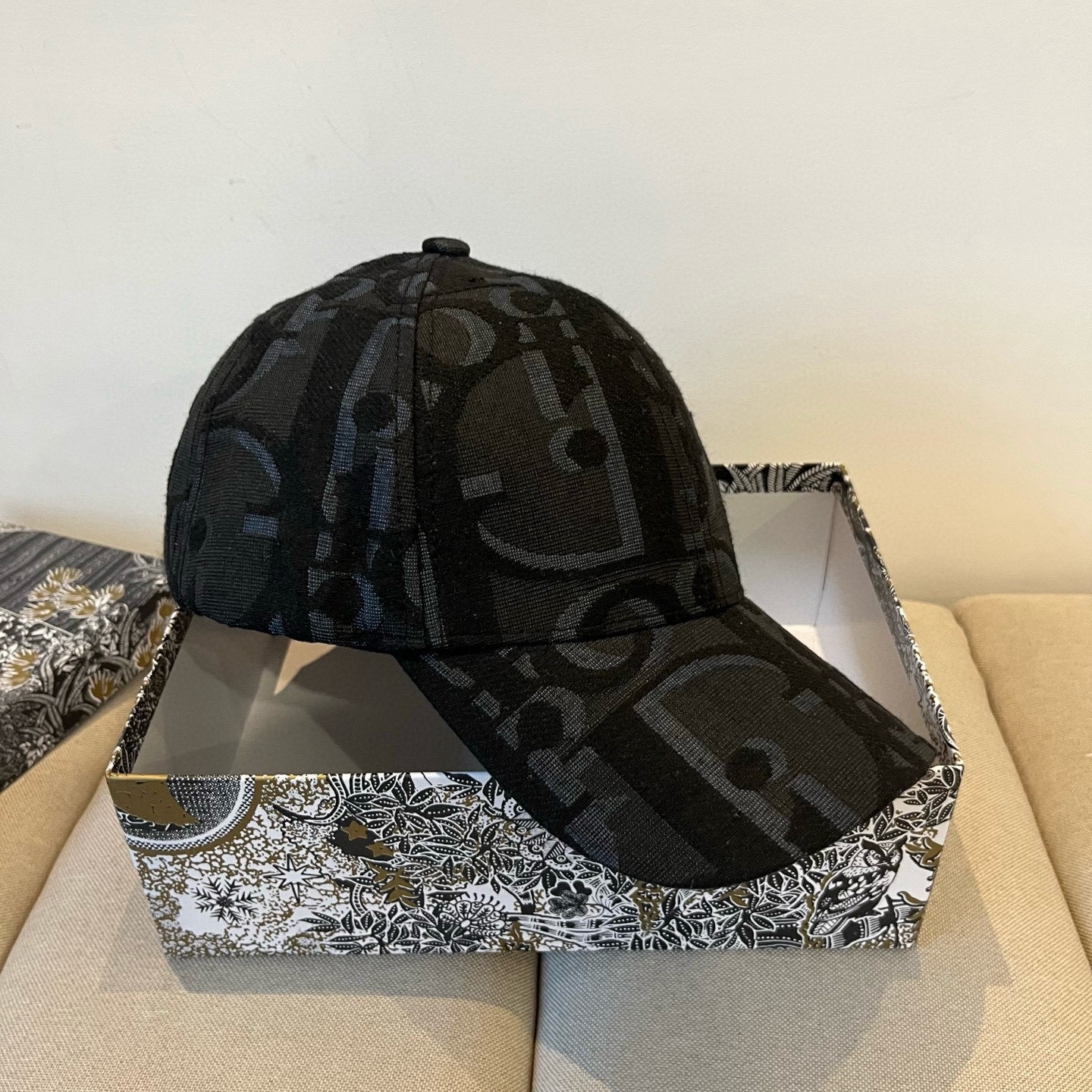 【DIOR迪奥】新款走量简约棒球帽🧢，新款出货，大牌款超好搭配，赶紧入手！