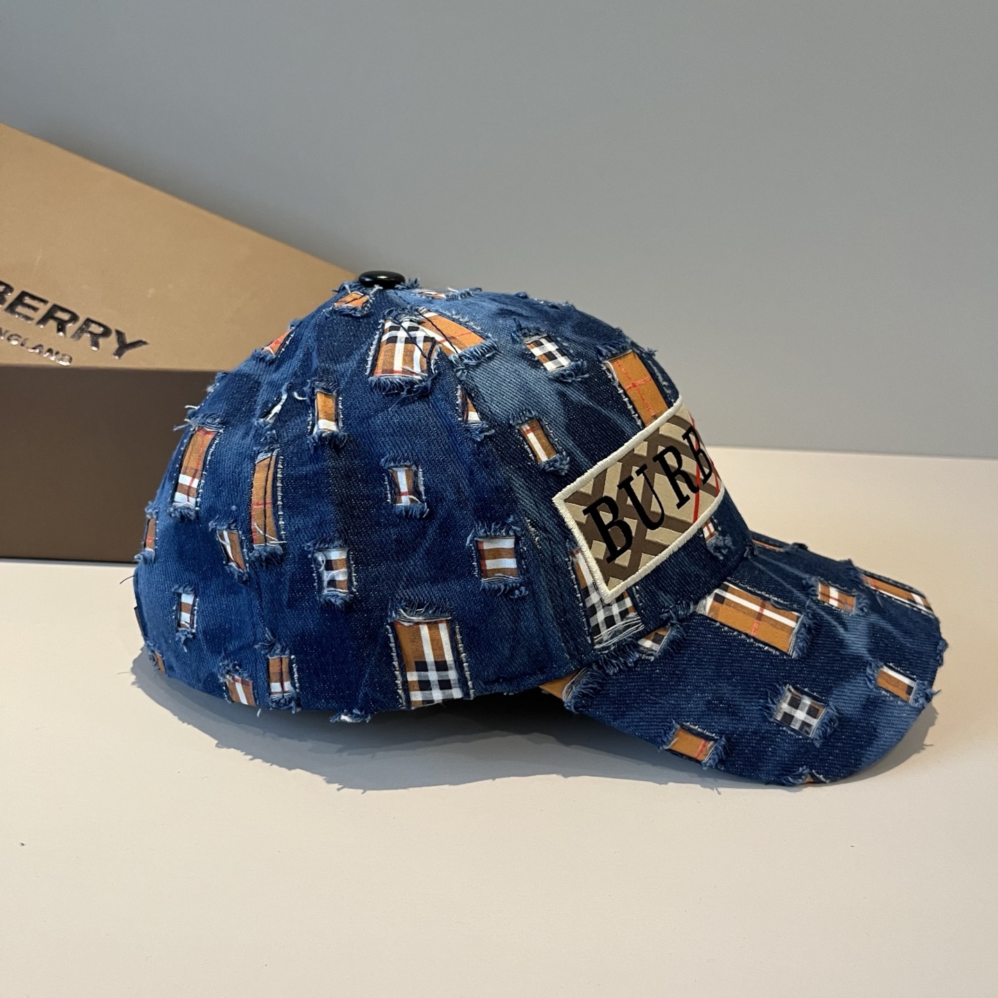  BURBERRY巴宝利早春新款棒球帽，简约尚时风，男女同款！高质品，尊享品质感！