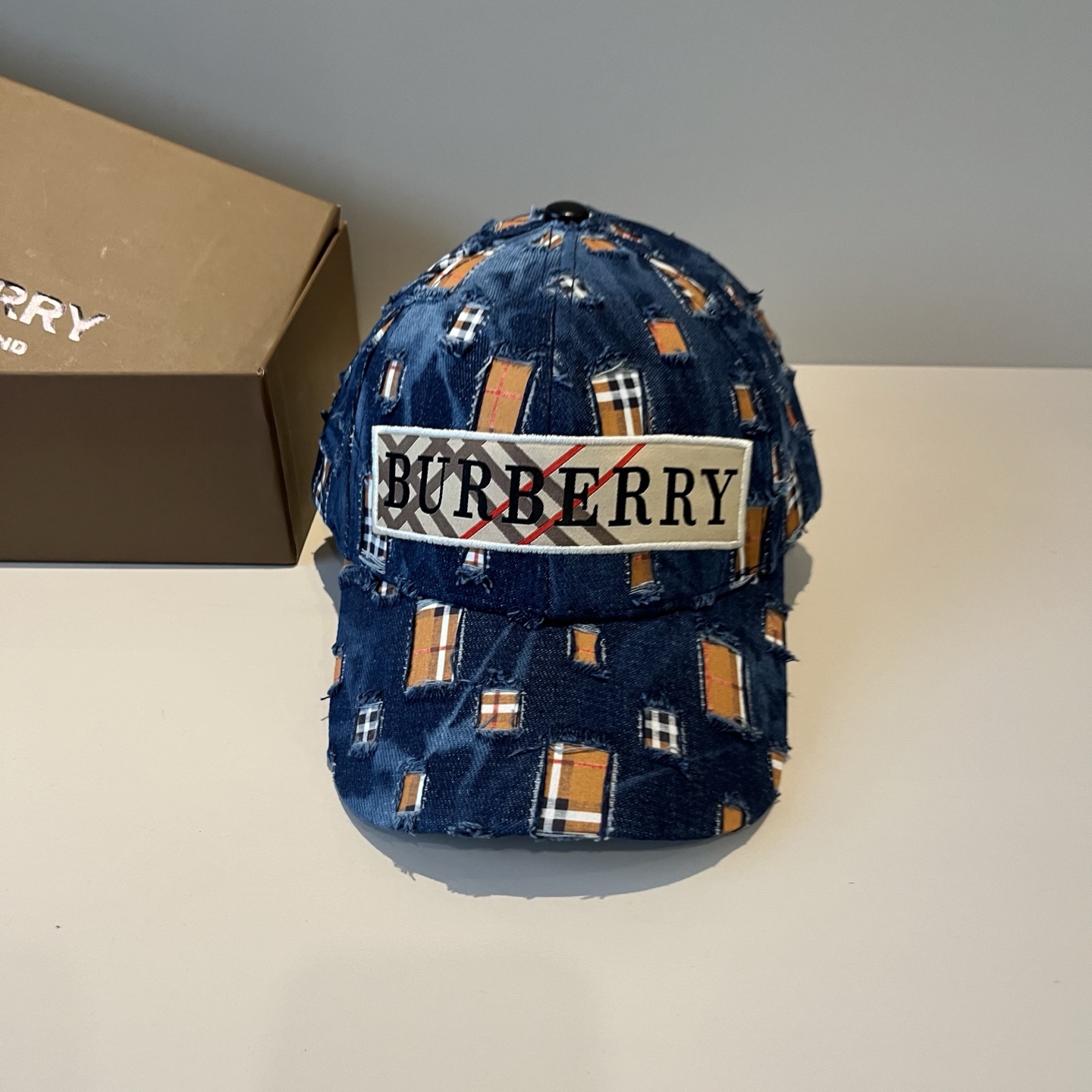  BURBERRY巴宝利早春新款棒球帽，简约尚时风，男女同款！高质品，尊享品质感！