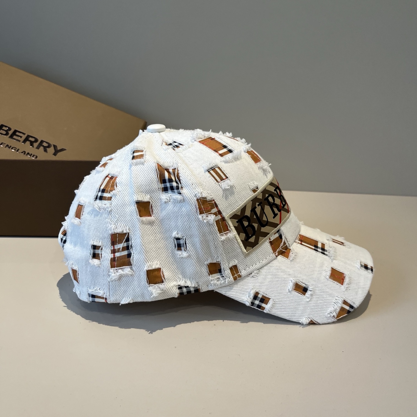  BURBERRY巴宝利早春新款棒球帽，简约尚时风，男女同款！高质品，尊享品质感！