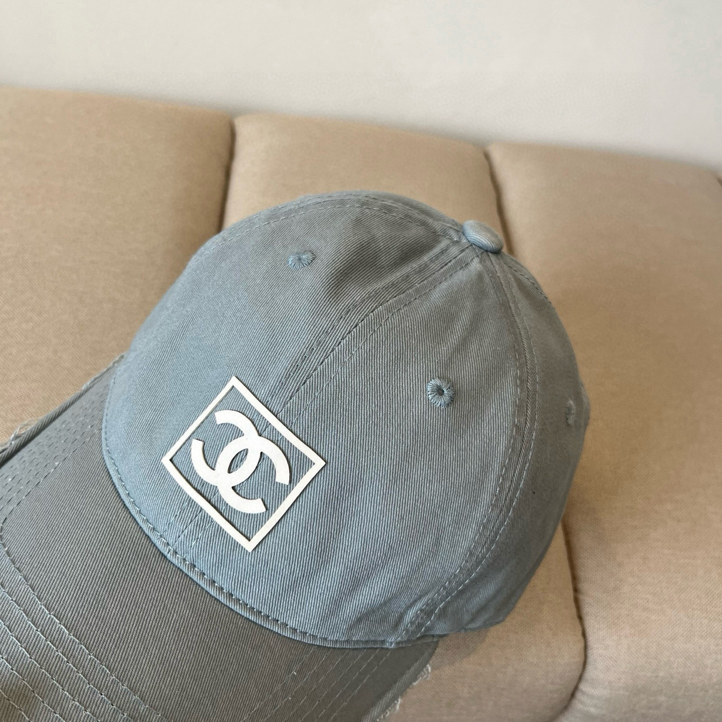 
CHANEL香奈儿 2025新款小香风大牌棒球帽，专柜经典款，男女通用，头围57
四色可选