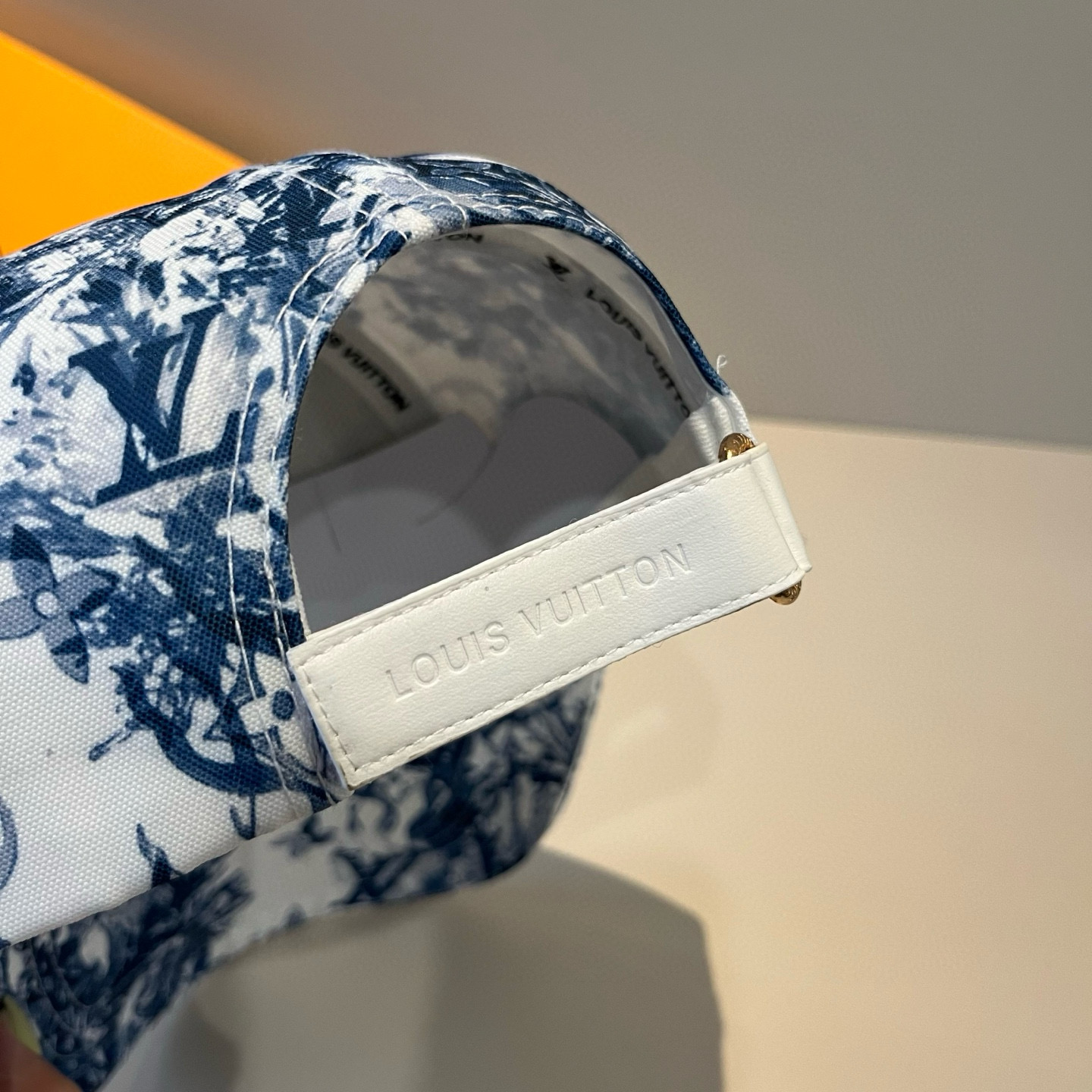 🧢路易威登棒球帽 LouisVuitton😍新款LV棒球帽，重工打造♥️高端大气，百搭款🤗男女通用！跑量