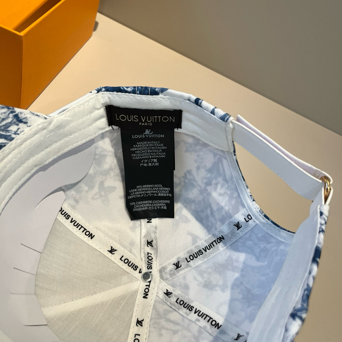 🧢路易威登棒球帽 LouisVuitton😍新款LV棒球帽，重工打造♥️高端大气，百搭款🤗男女通用！跑量