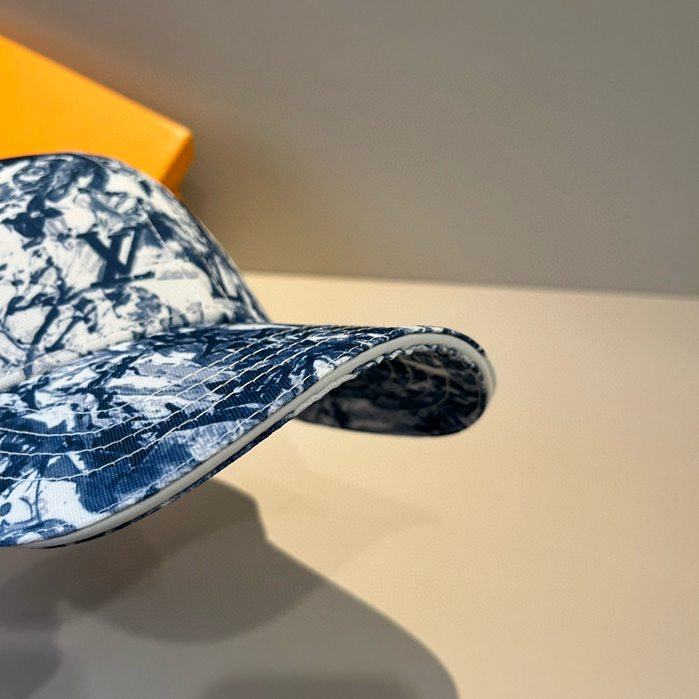 🧢路易威登棒球帽 LouisVuitton😍新款LV棒球帽，重工打造♥️高端大气，百搭款🤗男女通用！跑量