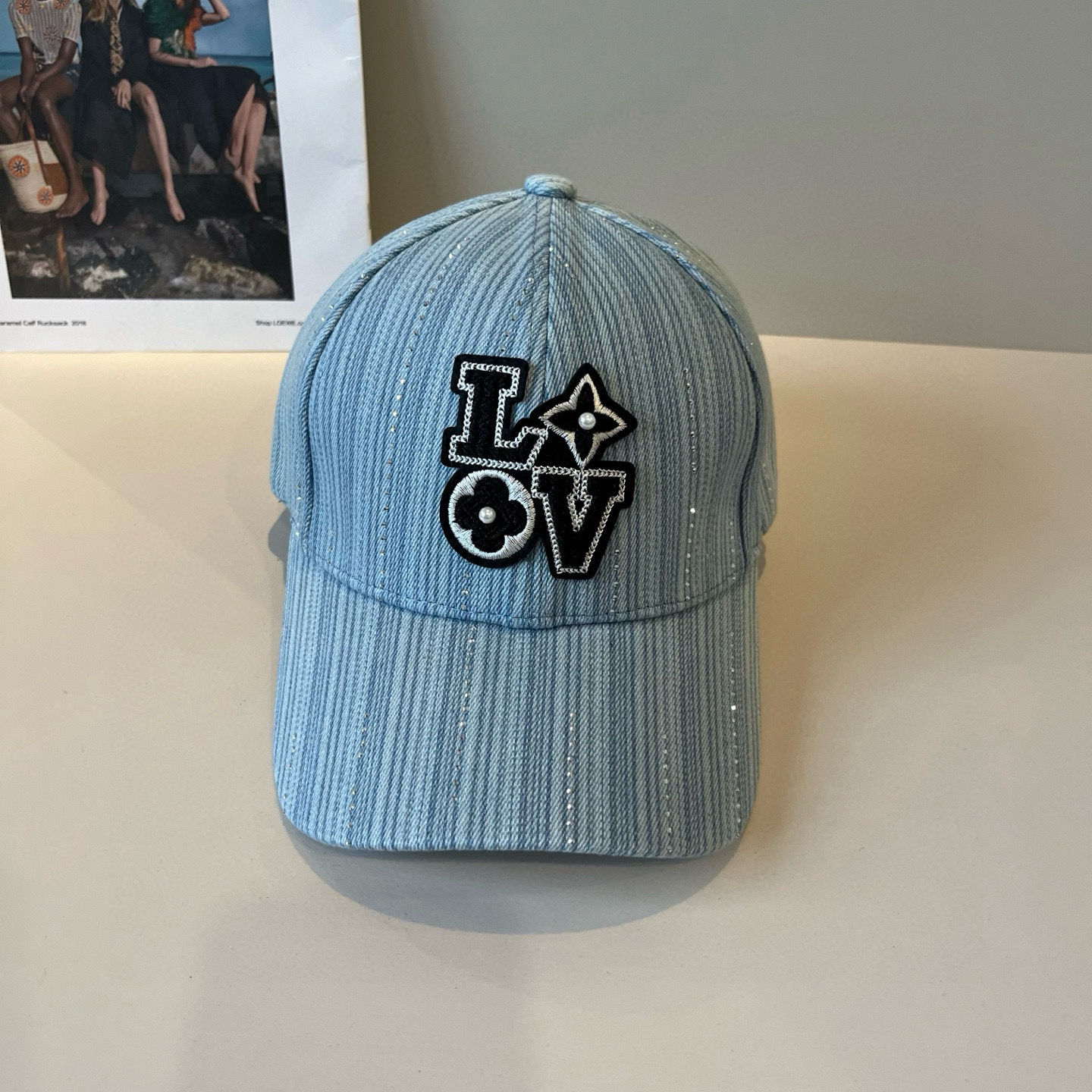 🧢路易威登棒球帽 LouisVuitton😍新款LV棒球帽，重工打造♥️高端大气，百搭款🤗男女通用！跑量