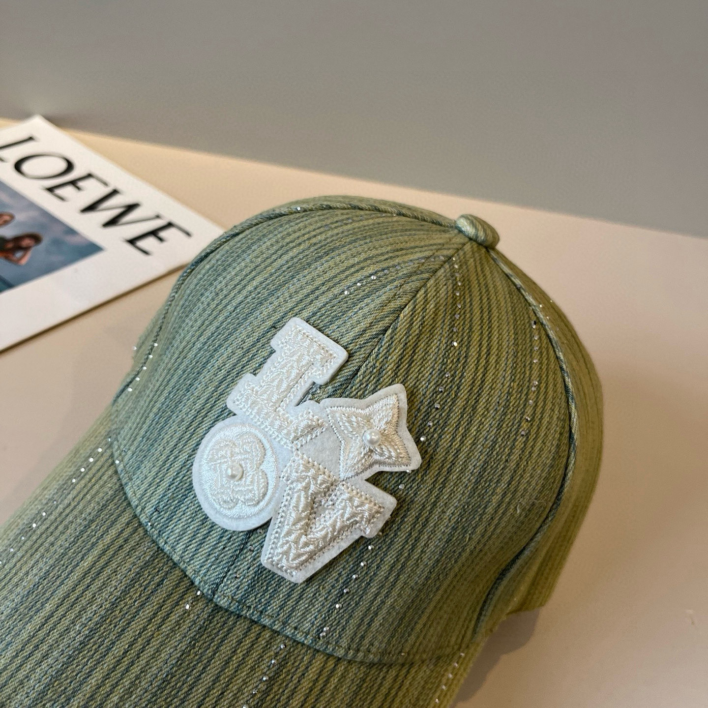 🧢路易威登棒球帽 LouisVuitton😍新款LV棒球帽，重工打造♥️高端大气，百搭款🤗男女通用！跑量