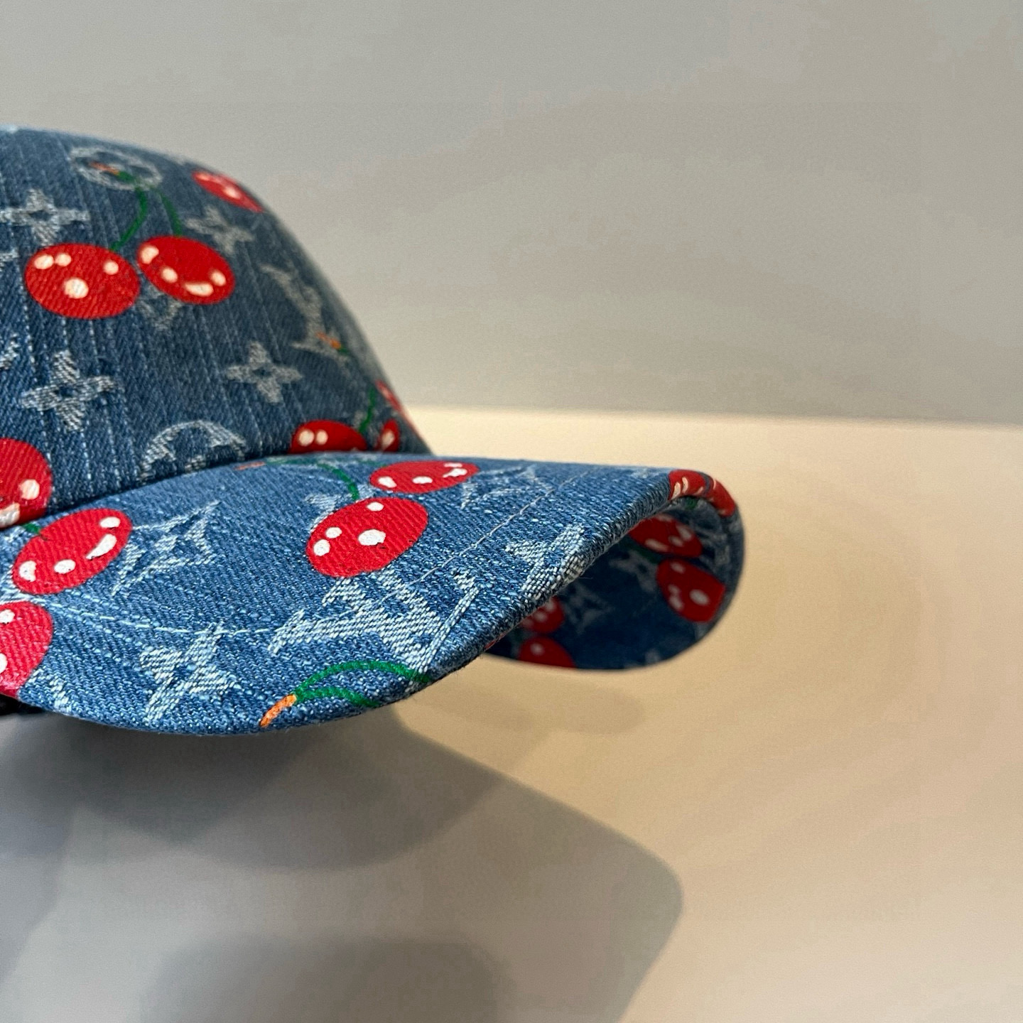 🧢路易威登棒球帽 LouisVuitton😍新款LV棒球帽，重工打造♥️高端大气，百搭款🤗男女通用！跑量