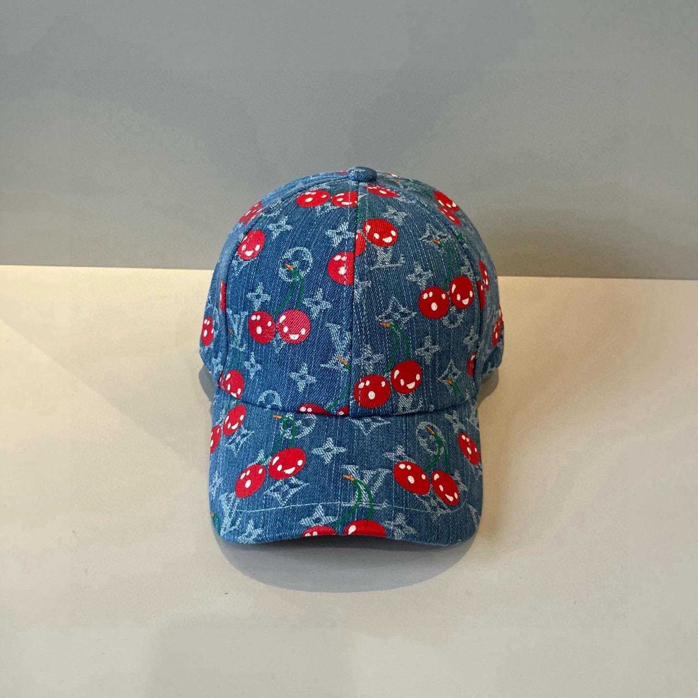 🧢路易威登棒球帽 LouisVuitton😍新款LV棒球帽，重工打造♥️高端大气，百搭款🤗男女通用！跑量