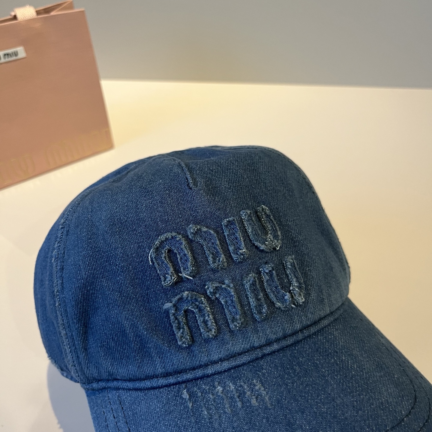  谬谬miumiu 原单春夏新款棒球帽，正品开模订制，原版做工细致质量超赞！