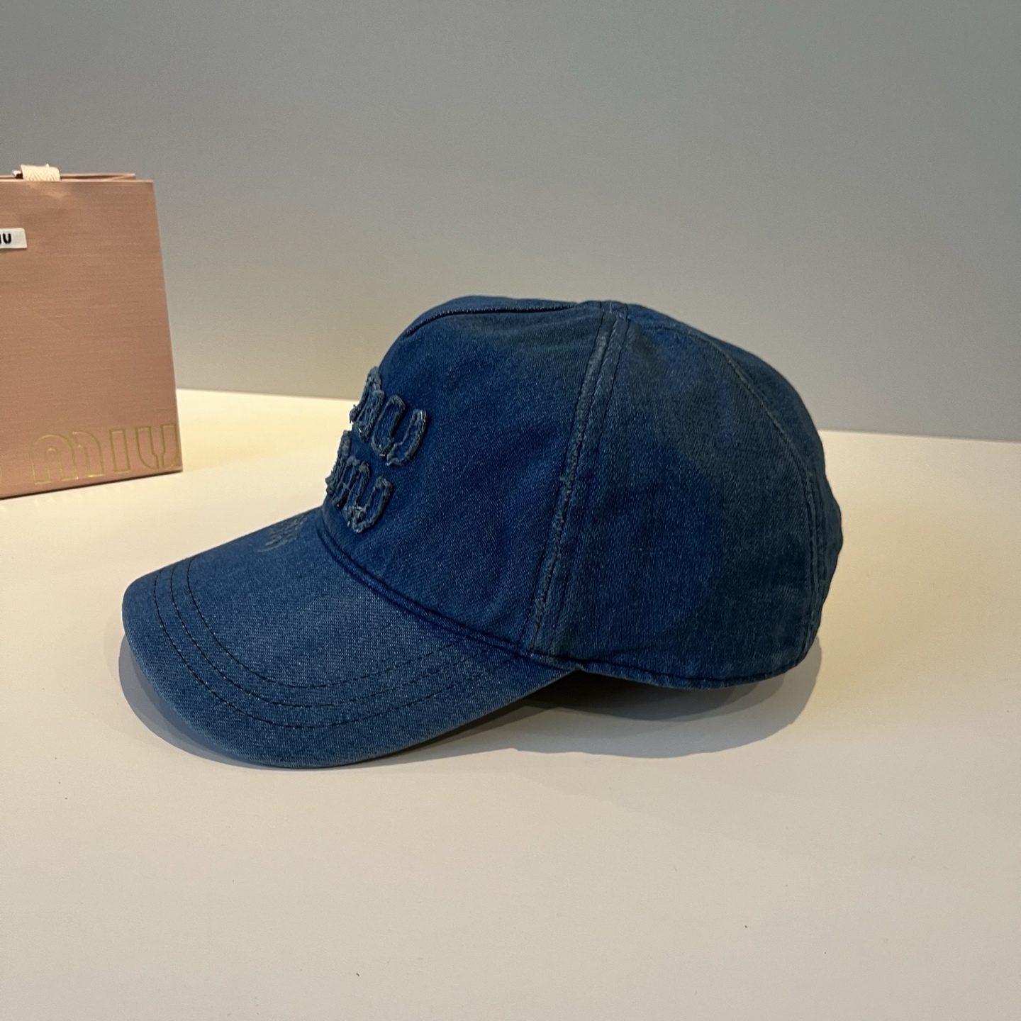  谬谬miumiu 原单春夏新款棒球帽，正品开模订制，原版做工细致质量超赞！