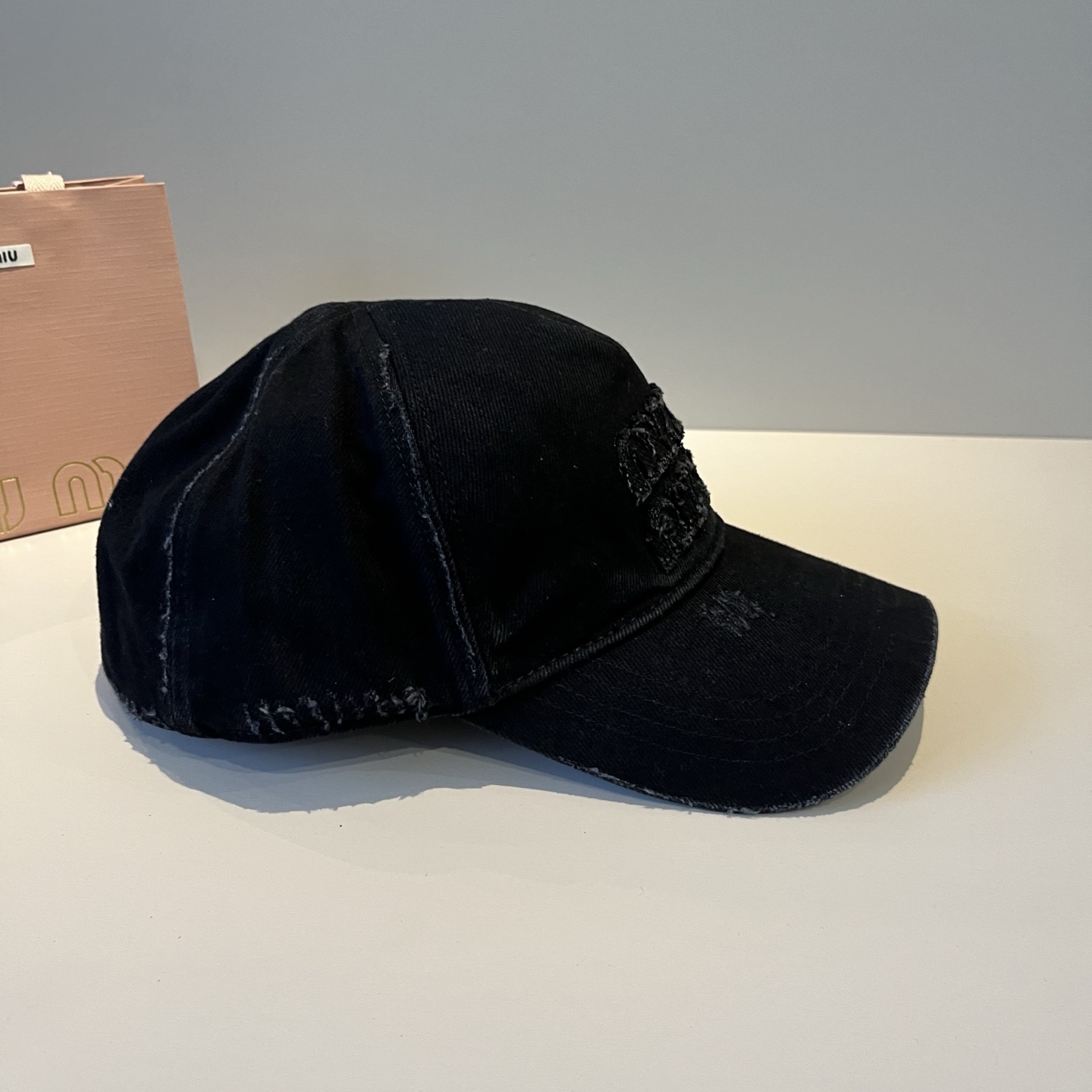  谬谬miumiu 原单春夏新款棒球帽，正品开模订制，原版做工细致质量超赞！