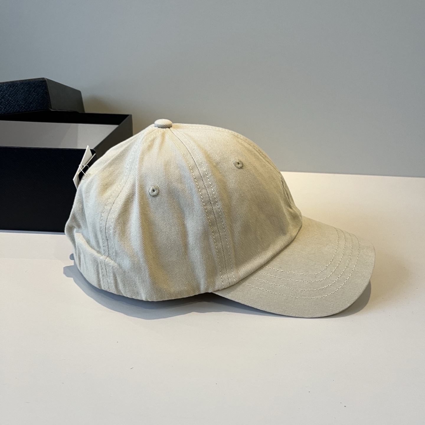  保罗🧢官网新品，棒球帽，原单品质火爆来袭 。🎩 工艺非常精美 高档大气上档次！低调奢华，方便携带！跑量