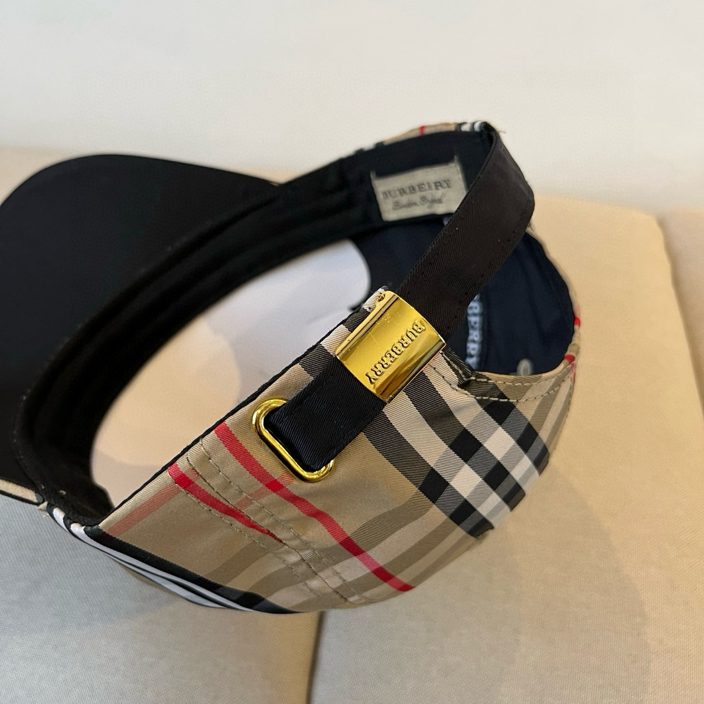  BURBERRY巴宝利早春新款棒球帽，简约尚时风，男女同款！高质品，尊享品质感！