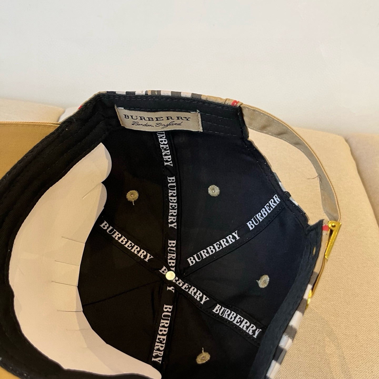  BURBERRY巴宝利早春新款棒球帽，简约尚时风，男女同款！高质品，尊享品质感！