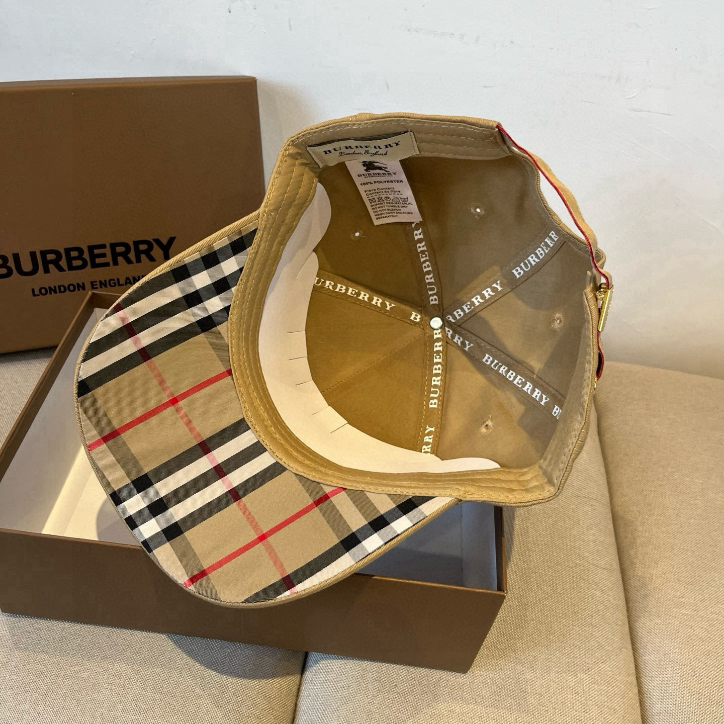  BURBERRY巴宝利早春新款棒球帽，简约尚时风，男女同款！高质品，尊享品质感！
