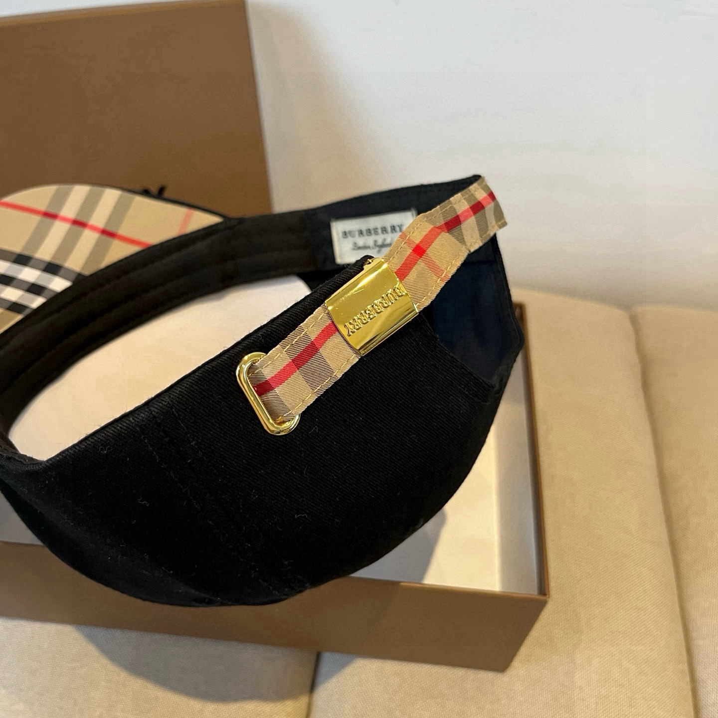  BURBERRY巴宝利早春新款棒球帽，简约尚时风，男女同款！高质品，尊享品质感！