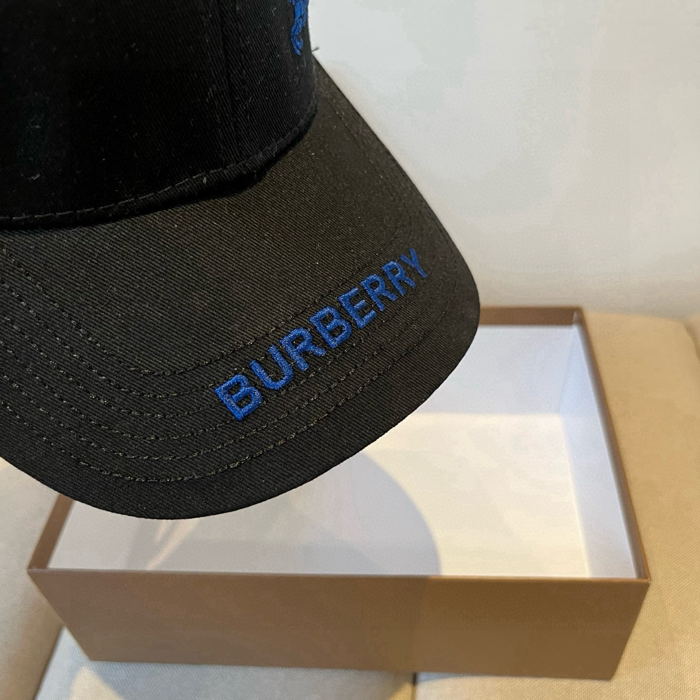  BURBERRY巴宝利早春新款棒球帽，简约尚时风，男女同款！高质品，尊享品质感！