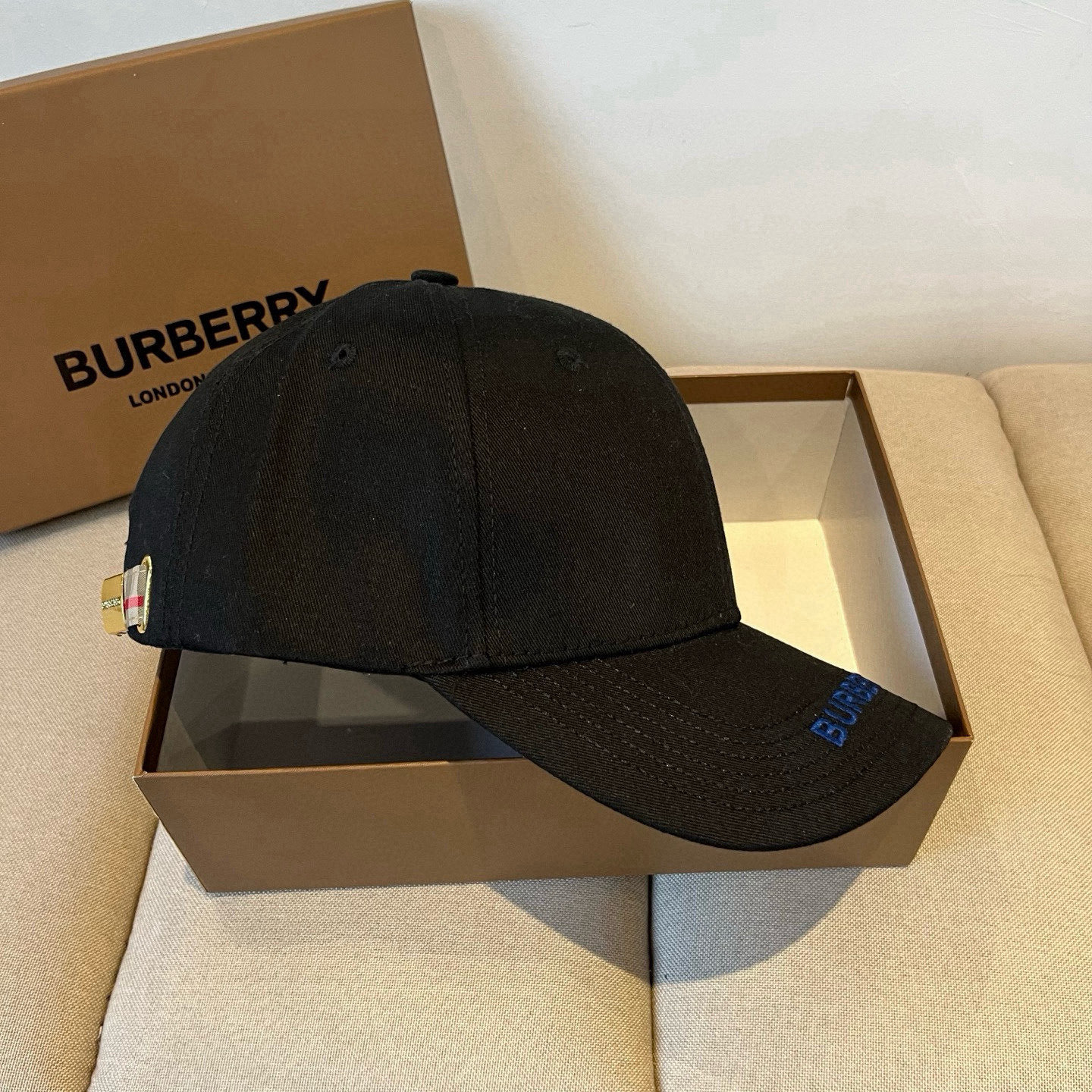  BURBERRY巴宝利早春新款棒球帽，简约尚时风，男女同款！高质品，尊享品质感！