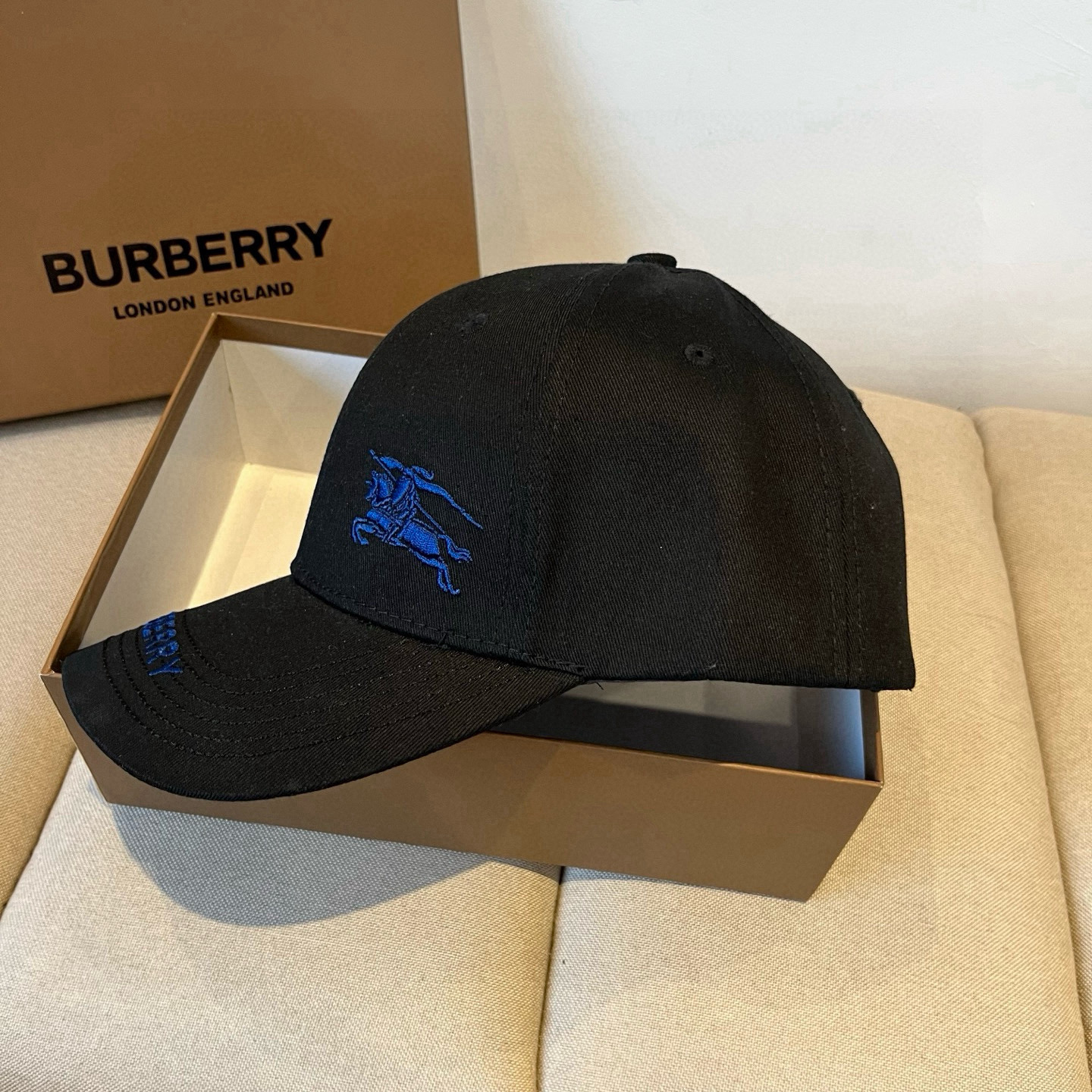  BURBERRY巴宝利早春新款棒球帽，简约尚时风，男女同款！高质品，尊享品质感！