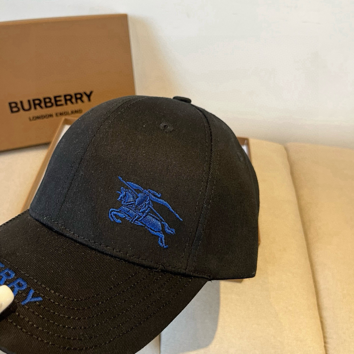  BURBERRY巴宝利早春新款棒球帽，简约尚时风，男女同款！高质品，尊享品质感！