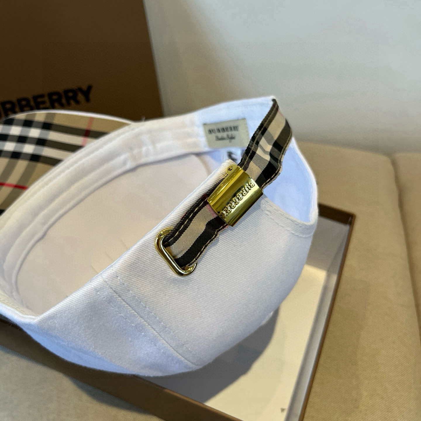  BURBERRY巴宝利早春新款棒球帽，简约尚时风，男女同款！高质品，尊享品质感！