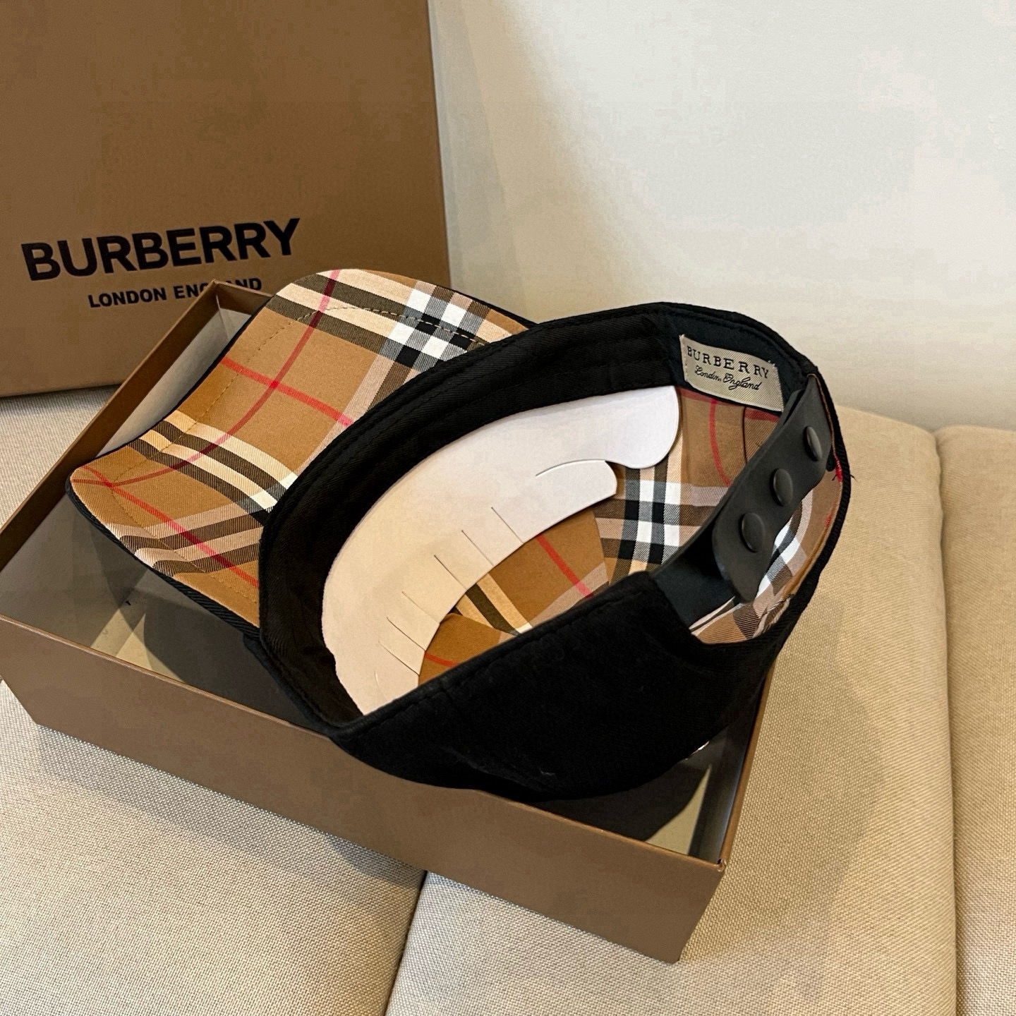  BURBERRY巴宝利早春新款棒球帽，简约尚时风，男女同款！高质品，尊享品质感！