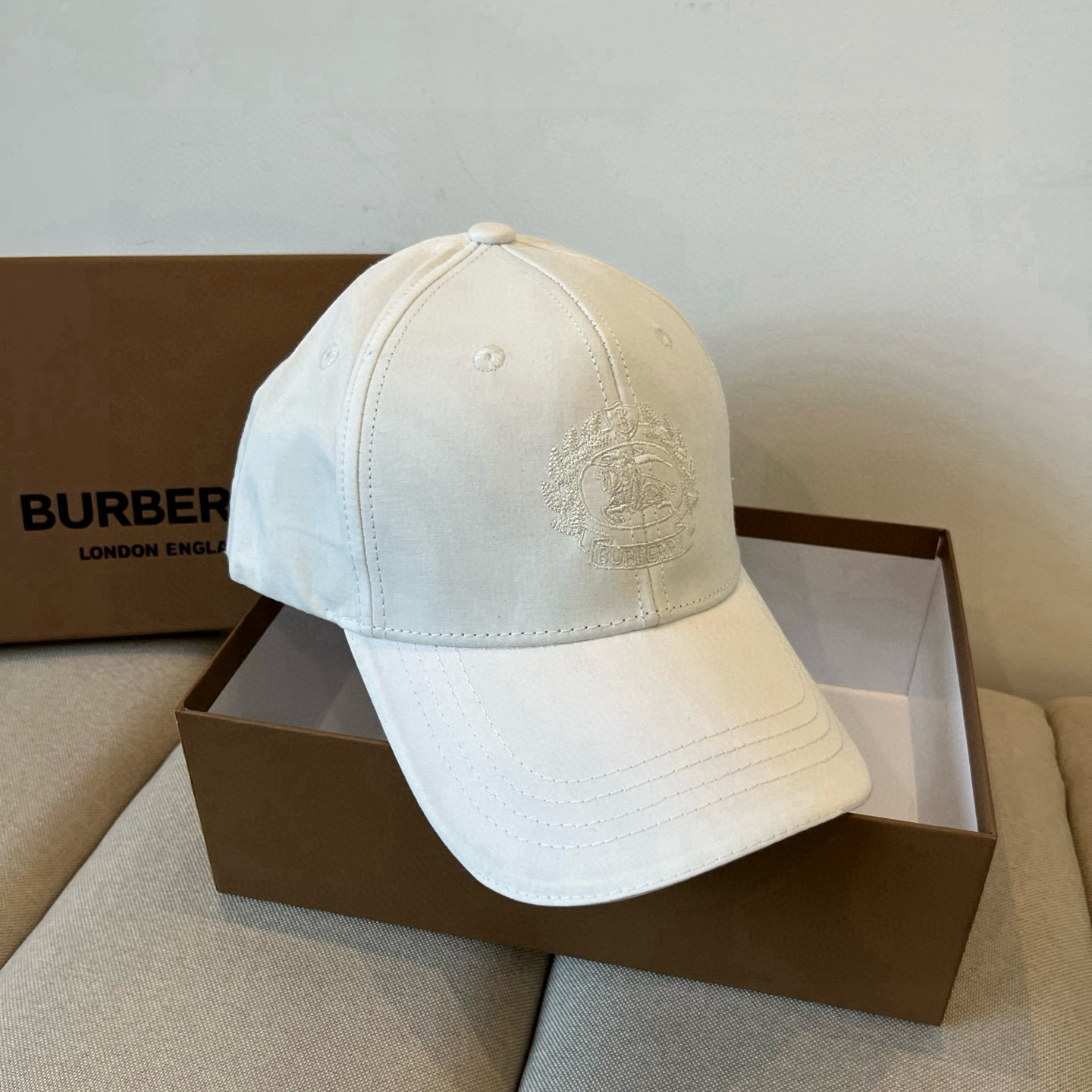  BURBERRY巴宝利早春新款棒球帽，简约尚时风，男女同款！高质品，尊享品质感！