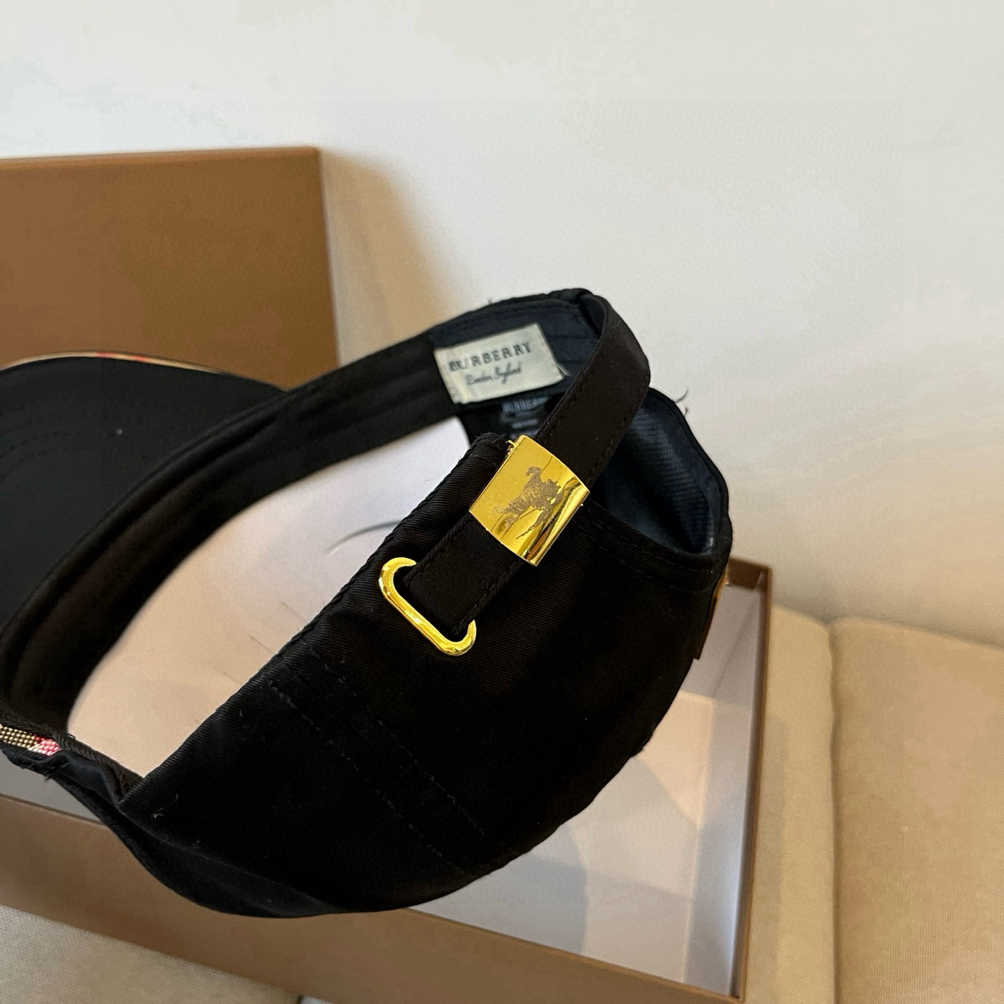  BURBERRY巴宝利早春新款棒球帽，简约尚时风，男女同款！高质品，尊享品质感！