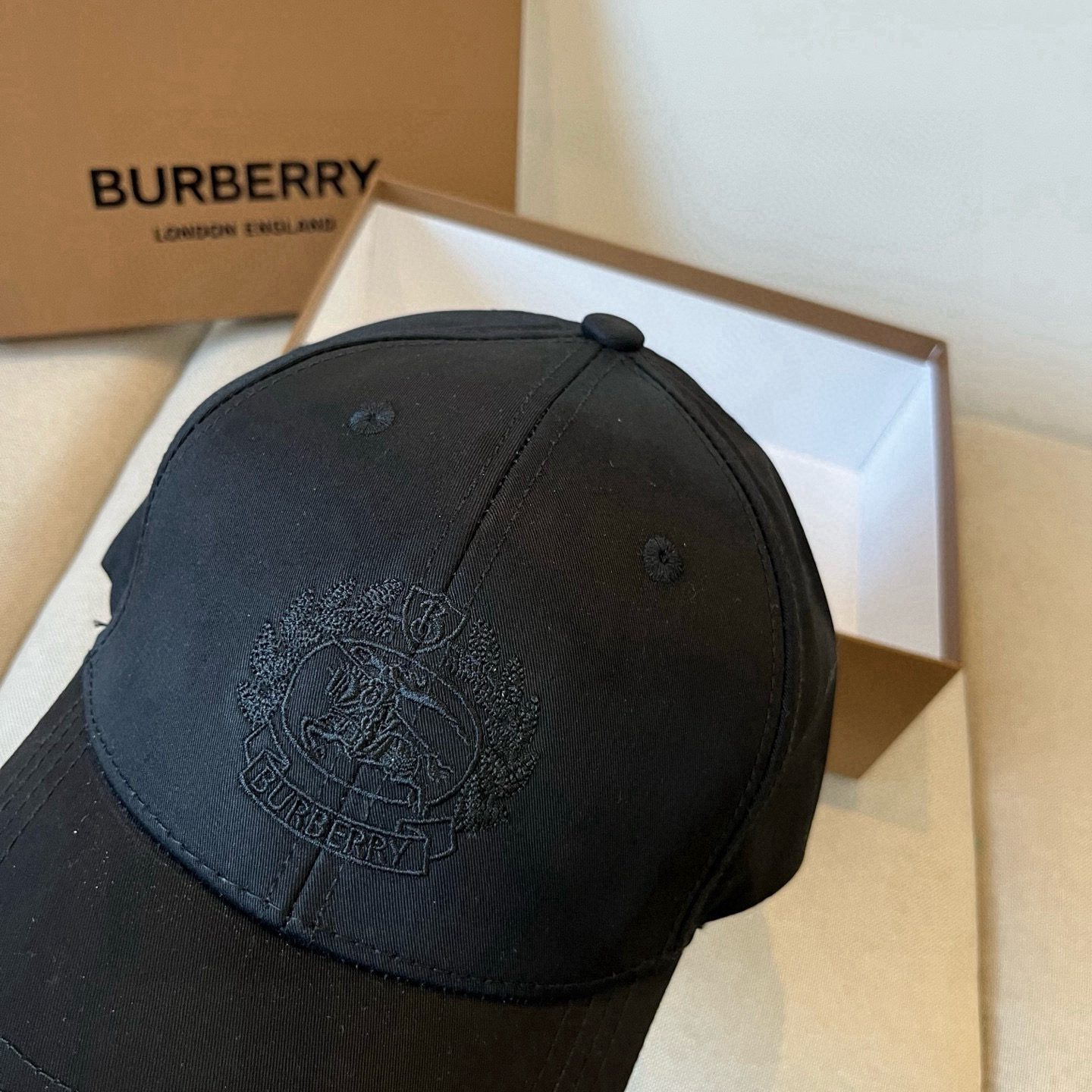  BURBERRY巴宝利早春新款棒球帽，简约尚时风，男女同款！高质品，尊享品质感！